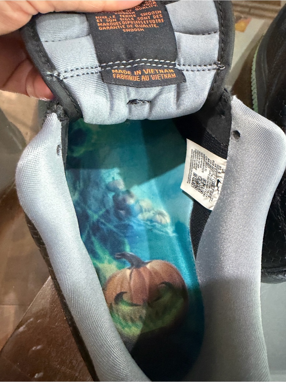 Nike Air Force 1 Low Premium "Halloween" (2023), "Headless Horseman” sneakers. - Picture 6 of 11